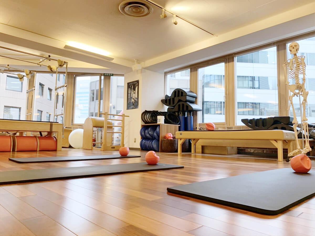 zen place pilates 新宿店のスタジオ